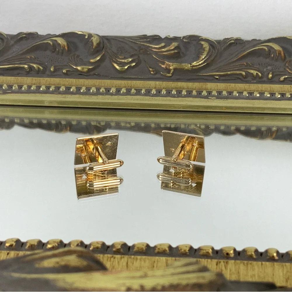 Vintage SWANK Cuff Links - Gold tone Pair Men's